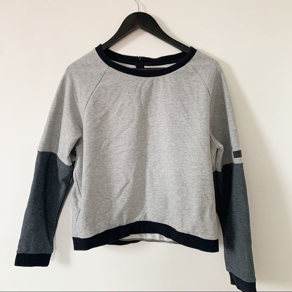Reebok Gray and Black Sweatshirt - Picture 7 of 8